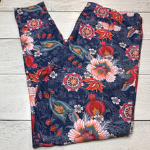 Load image into Gallery viewer, TC - Adult Leggings Bundle - 8