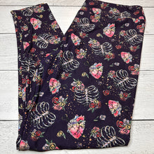 Load image into Gallery viewer, TC - Adult Leggings Bundle - 6