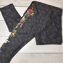 Load image into Gallery viewer, TC - Adult Leggings Bundle - 11