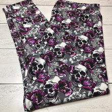 Load image into Gallery viewer, TC - Adult Leggings Bundle - 16