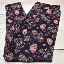 Load image into Gallery viewer, TC - Adult Leggings Bundle - 13