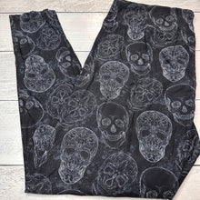 Load image into Gallery viewer, TC - Adult Leggings Bundle - 6