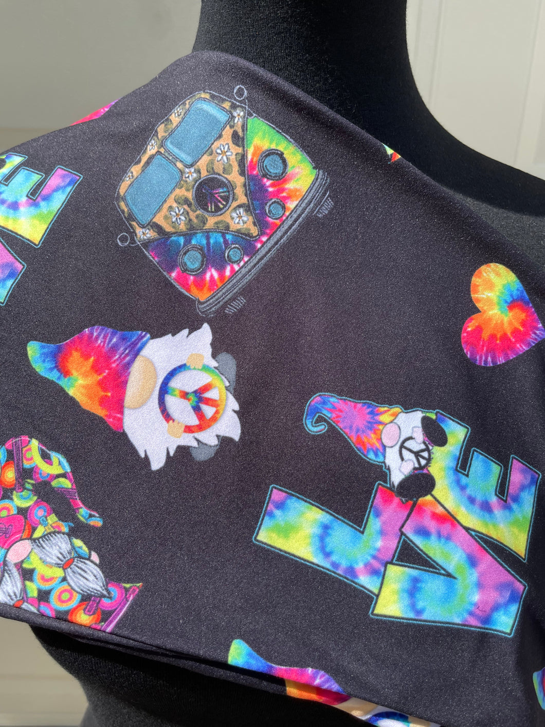 Love tie dye gnomes