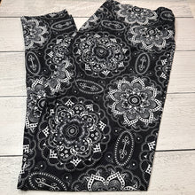 Load image into Gallery viewer, TC2 - Adult Leggings Bundle - 1
