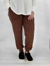 Load image into Gallery viewer, True Brown Joggers w/ Pockets
