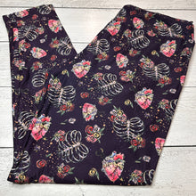 Load image into Gallery viewer, TC - Adult Leggings Bundle - 16
