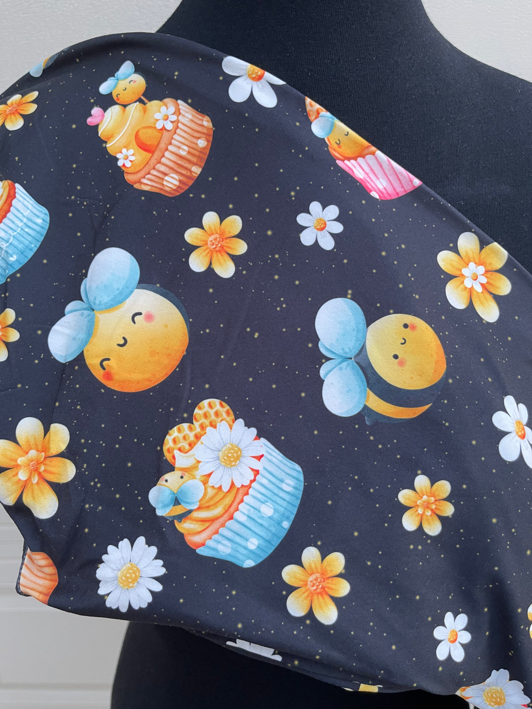 Bees & cupcake capris