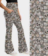 Load image into Gallery viewer, RTS - Floral Skulls Flare Leggings w/ Pockets
