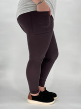 Load image into Gallery viewer, Chocolate Pocket Leggings
