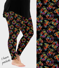 Load image into Gallery viewer, RTS - Wild Cats Leggings w/ Pockets
