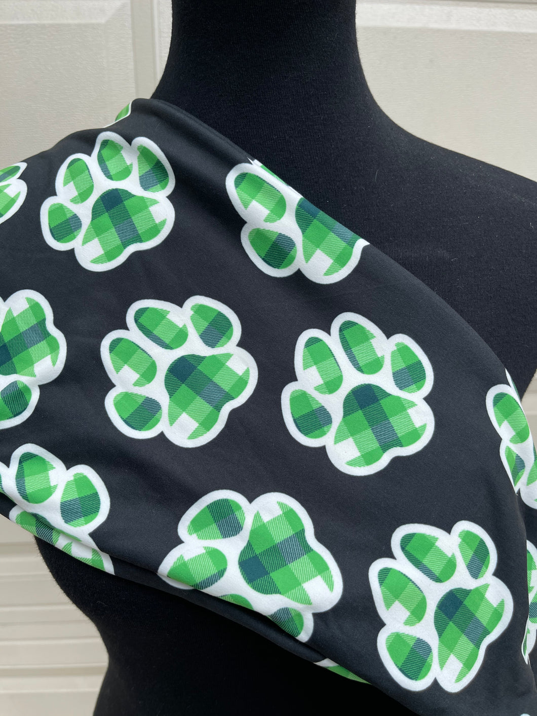 Green plaid paws leggings