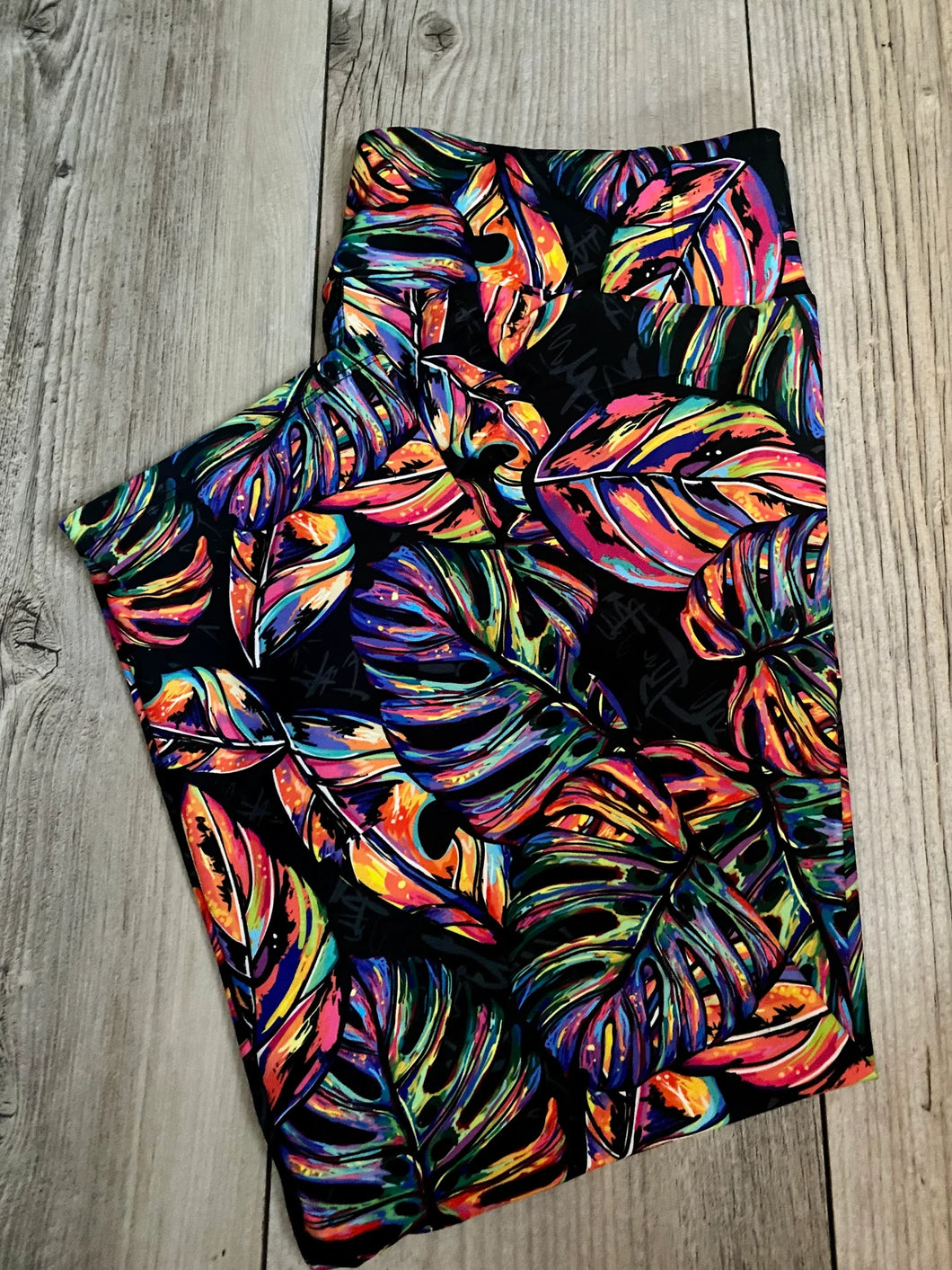 Rainbow palms capris
